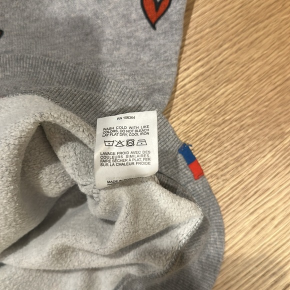 ❤️ Kule - The Oversized Hearts Sweatshirt in Heather Grey ❤️ - Picture 6 of 8